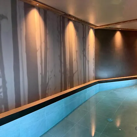 Prive De Luxe Igloo Avec Piscine Sauna Et Cheminee, 4 Chambres, 220m2 By Montblanc Val-d'Isere